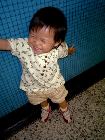 gal/1 Year and 6 Months Old/P1000867.jpg